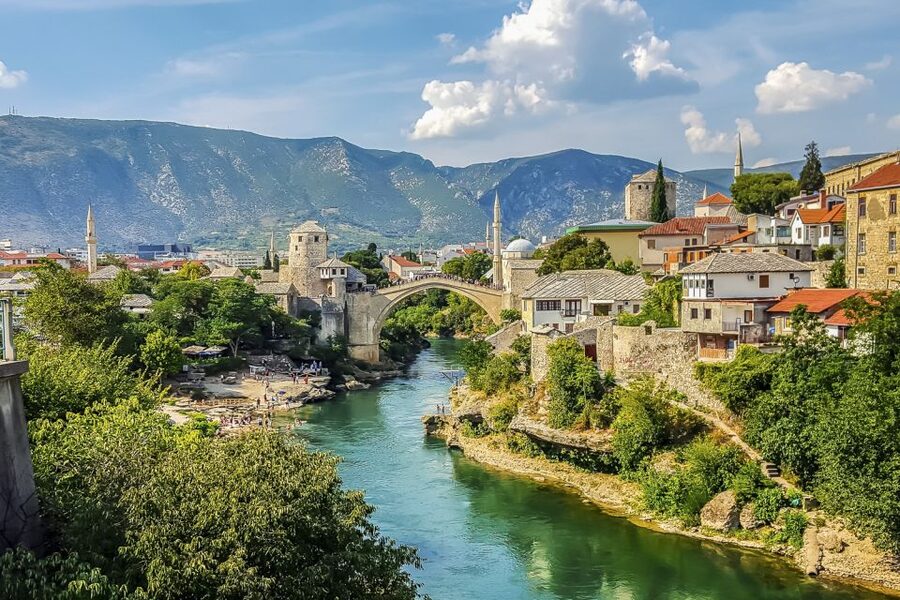 From Dubrovnik: Mostar and Medjugorje Full-Day Tour - Crossing from Dubrovnik into Herzegovina