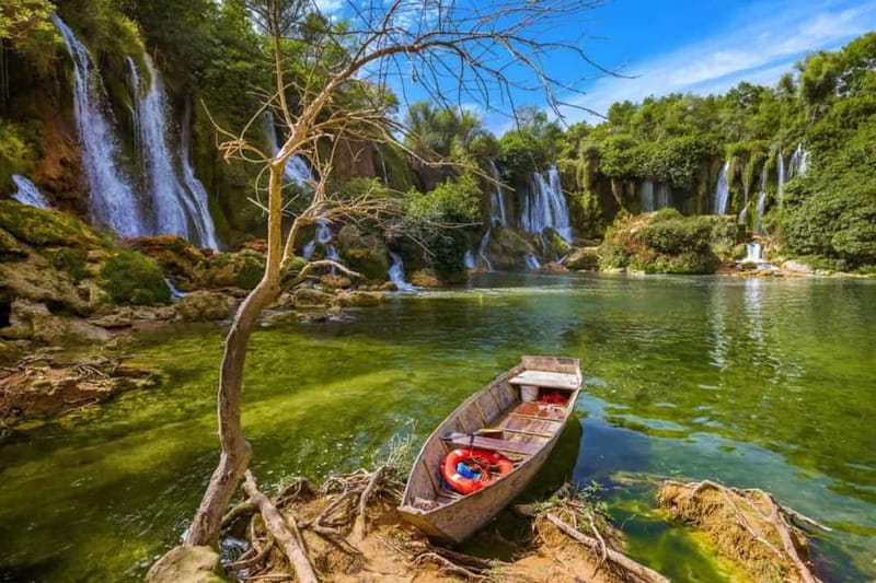 From Sarajevo: Private Full-Day Kravica Waterfalls Tour - What to bring for the seasons