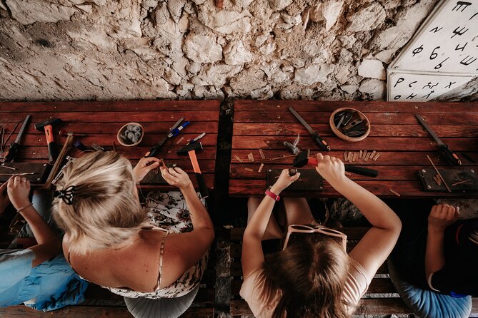 Jewelry Making Workshop in Mostar - Choosing between a bracelet, earrings, and pendant