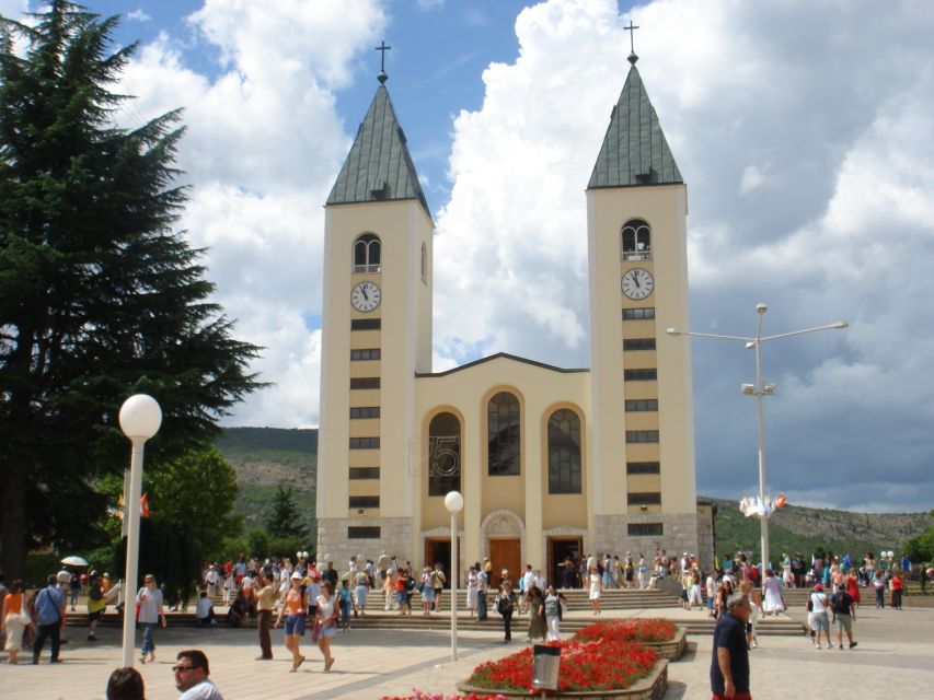 Mostar & Međugorje Full-Day Private Tour from Dubrovnik - Visiting the Mosque of Mostar