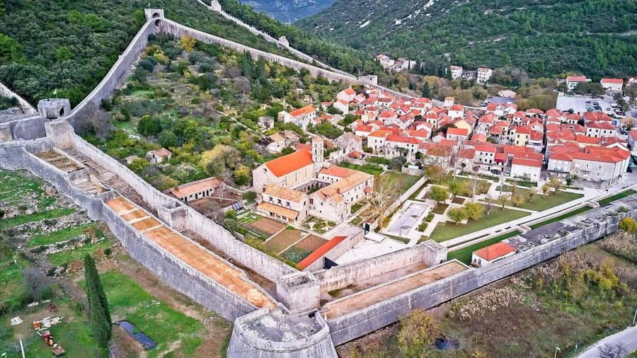 Private Mostar, Ston and Kravice Waterfalls - Costumizable - Mostar and the Old Bridge