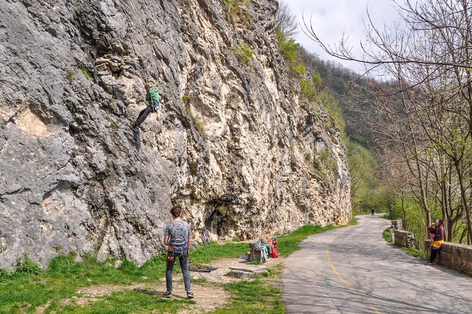 Rock Climbing Half Day Tour sarajevo - Reaching Dariva from Sarajevo