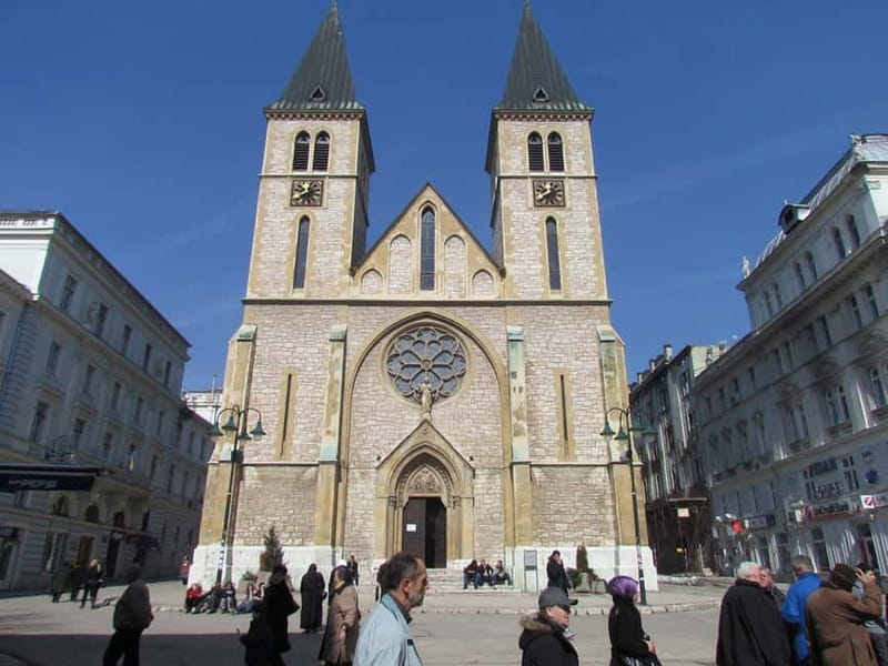 Sarajevo: Discover Sarajevo Walking Tour with Local Guide - Sarajevo’s four traditions within a few minutes