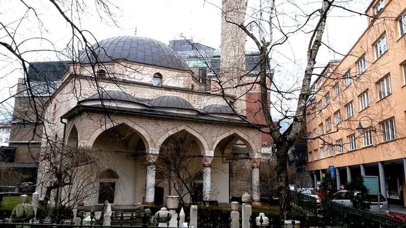 Sarajevo: Discover Sarajevo Walking Tour with Local Guide - Copper workshops and handmade souvenirs