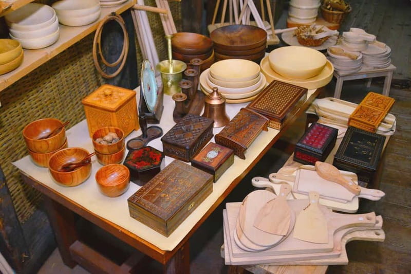 Sarajevo: Food And Crafts tour - Meet the makers of copperware, brushes, and coffee tools