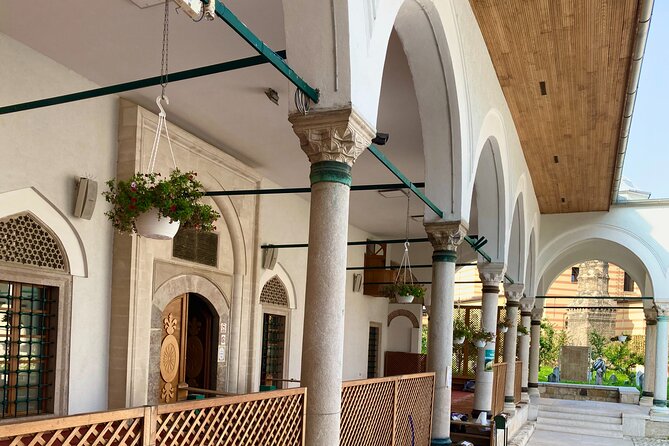 Sarajevo: Islamic Traditions and Daily Life Tour - The madrasa and Sarajevo’s tradition of learning
