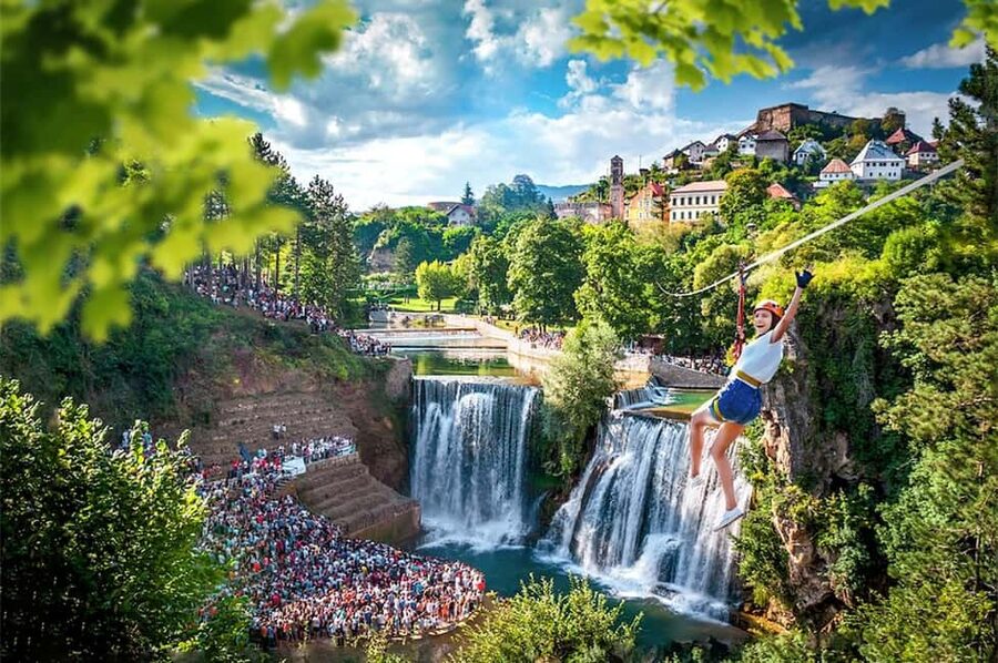 Sarajevo: Jajce Waterfall, Travnik & Pliva Lake Tour - Pliva Lake and the Mlincici watermills