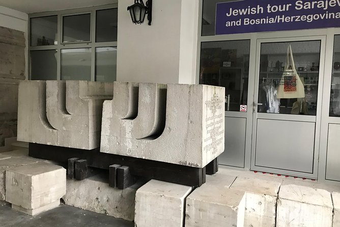 Sarajevo: Jewish Heritage Tour - Guide style and the small-group advantage
