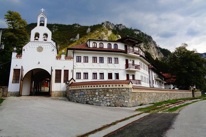 Sarajevo to Belgrade Full Day Tour one-way - Banjska Stena and the view over Lake Perućac