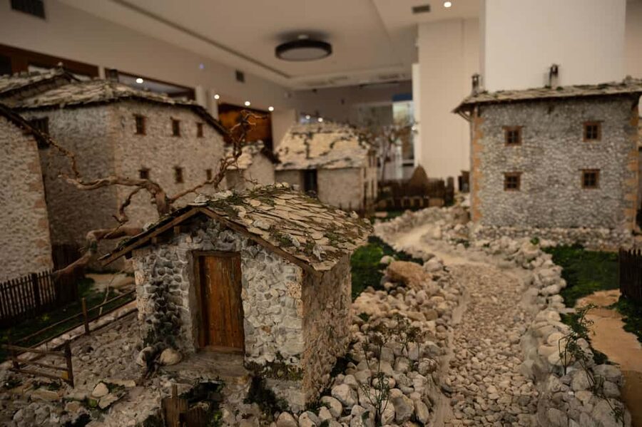 Split/Trogir: Mostar and Medjugorje Tour with Wine Tasting - Key points at a glance
