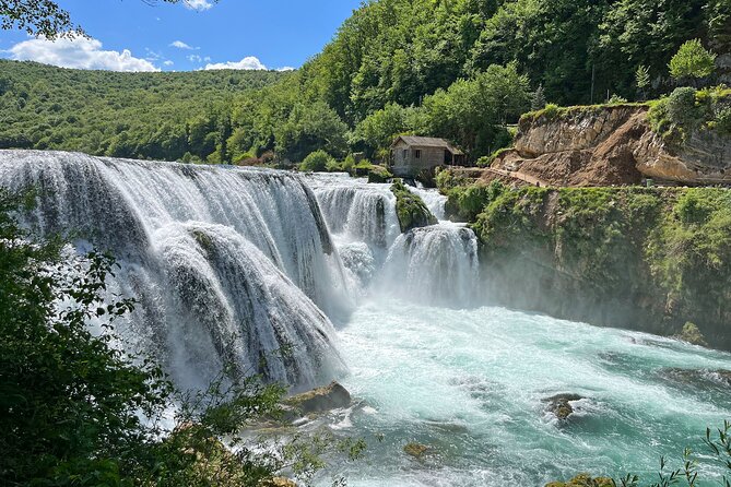 Strbacki Buk and Una Waterfalls: Day Trip from Sarajevo - Travnik’s Painted Šarena Džamija
