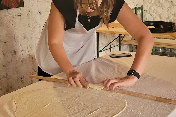Traditional Bosnian Cooking Class in Mostar with Lunch and Drinks - Who should book this experience?
