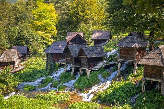Travnik, Jajce & Pliva Lakes Day Tour From Sarajevo (fees Incl.) - What the 8-person format means
